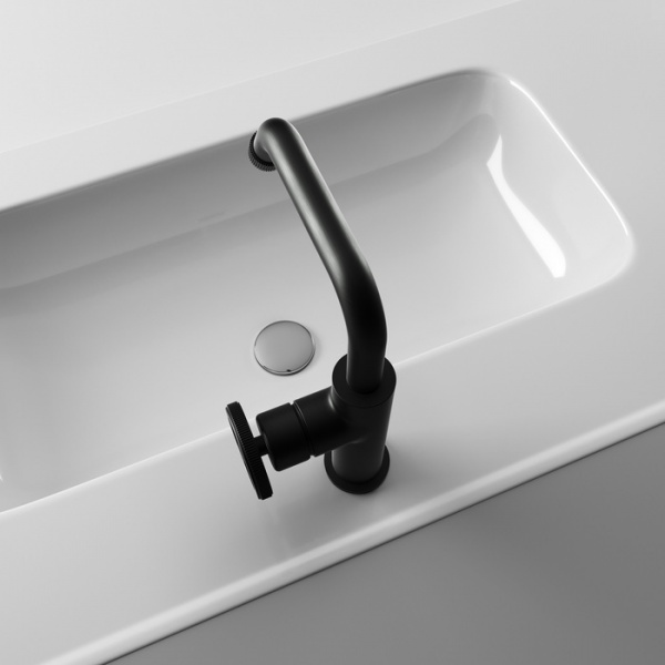 Смеситель IDDIS GRANGE GRAGMR0i01 для раковины  Смеситель IDDIS GRANGE GRAGMR0i01 для раковины