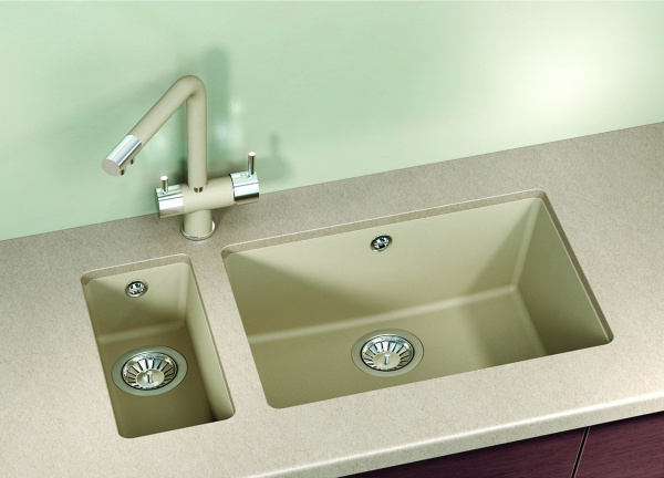 Мойка кухонная керамогранитная Florentina ВЕГА 160 22.300.00160.102 20*42 см. черный